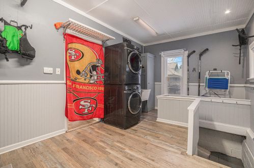 604 Apple Ave, Meskegon MI  49442-3646 exterior