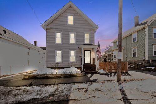 23 Beacon St, Concord, NH 03301-4470