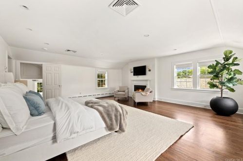 14 Middle Patent Rd, Armonk NY  10504-2802 exterior