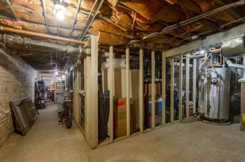 1857 Damen Ave, Chicago IL  60647-5510 exterior