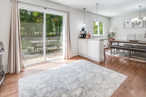 13 Darlene Dr, Poughkeepsie NY 12601-5603 exterior