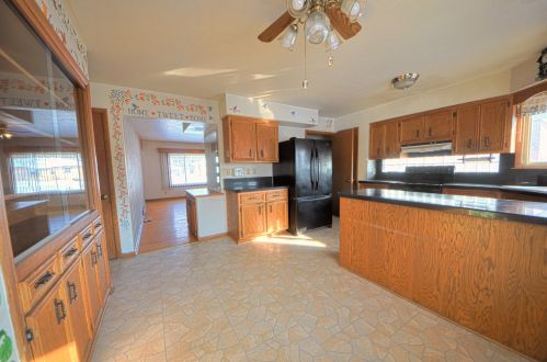 4823 24th St, Milwaukee, WI 53209-5629