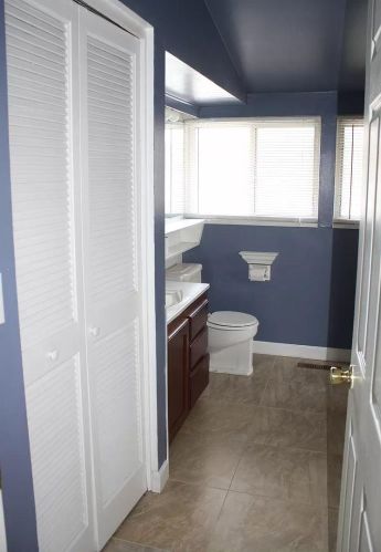 1705 Diamond Ave, Grand Rapids MI 49505-4868 exterior