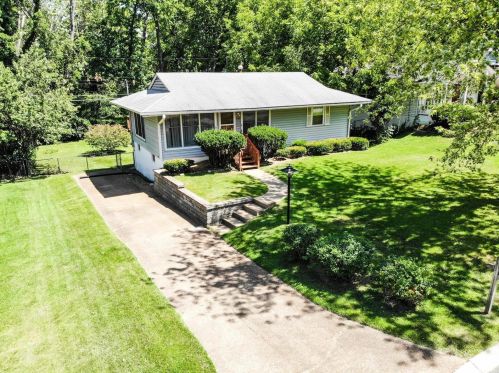 743 Samoa Dr, Saint Louis, MO 63126-1458