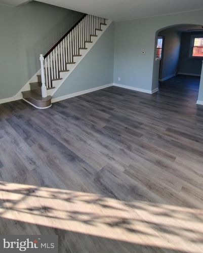 203 Benner St, Philadelphia, PA 19111-5901