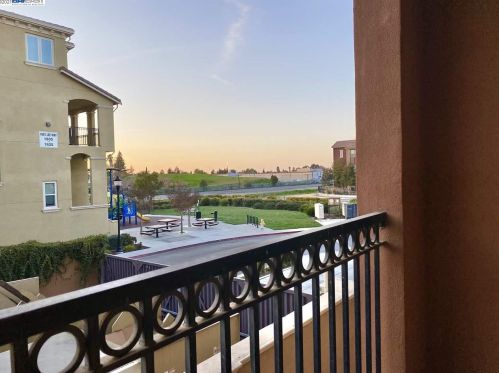 1632 Lee Way, Milpitas CA 95035-9013 exterior