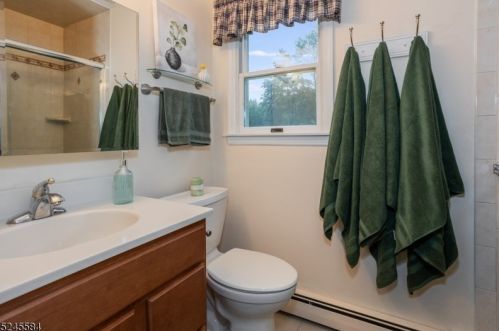 86 Woodbine Ave, Mount Olive NJ 07828-3152 exterior