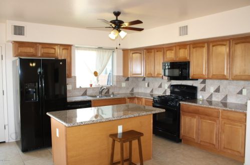 6441 Shadow Bluff Dr, Tucson AZ  85704-6949 exterior