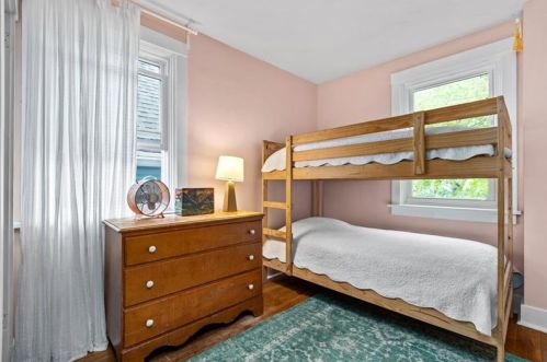 2431 Arlington Ave, Pittsburgh PA 15203-1313 exterior