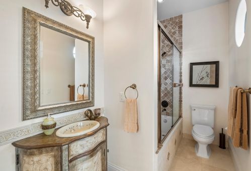 8060 Twin Lk Dr, Boca Raton FL 33496-1945 exterior