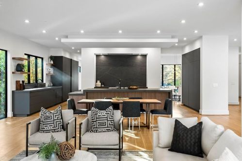 4645 Lake Forrest Dr, Atlanta GA  30342-2537 exterior