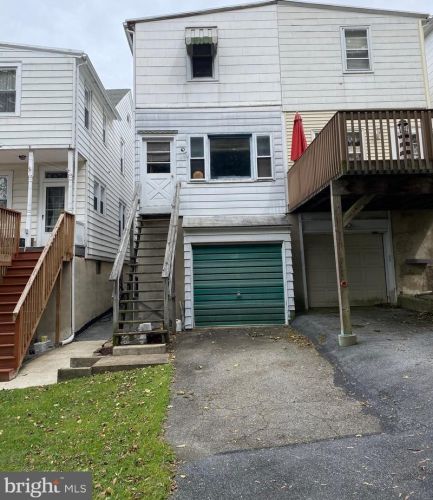 19 21st St, Primrose, PA 17901-1934