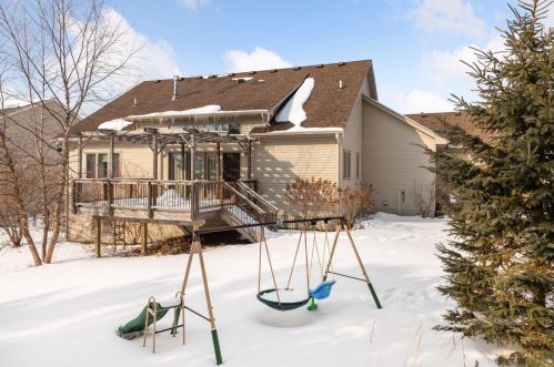 2479 Grey Eagle Cir, Saint Paul MN 55129-6221 exterior