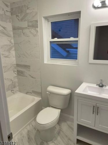 268 Seymour Ave, Newark NJ  07112-1634 exterior