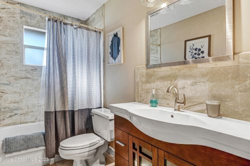 285 Northgrove Dr, Merritt Island FL 32953-7959 exterior