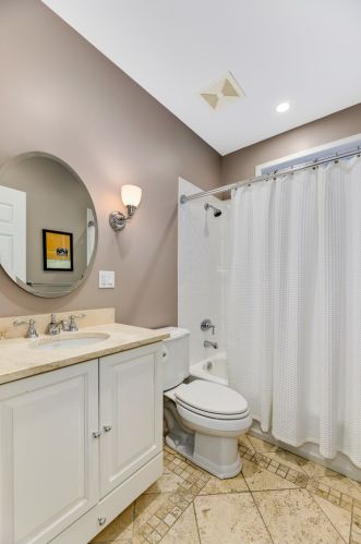 2219 Shakespeare Ave, Chicago IL 60647-3316 exterior