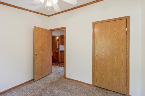 8649 12 St, Kalamazoo MI 49009-9085 exterior