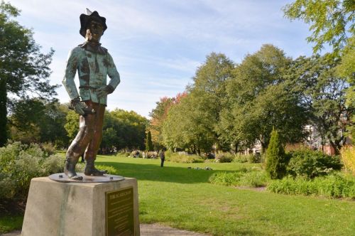 617 Dickens Ave, Chicago IL  60614-4401 exterior