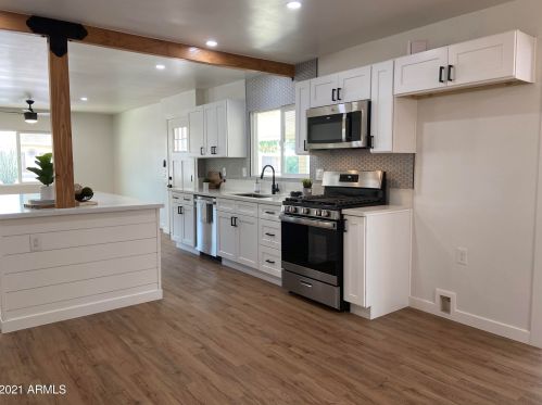 8954 Michigan Ave, Chandler AZ  85248-6446 exterior