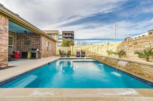 3521 Bans Crown Blvd, Frisco TX 75056-5850 exterior