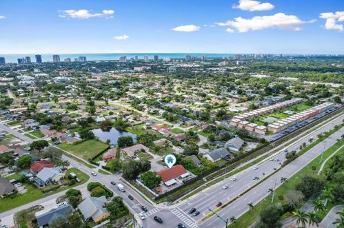 4742 Alhambra Cir, Naples FL 34103-3291 exterior