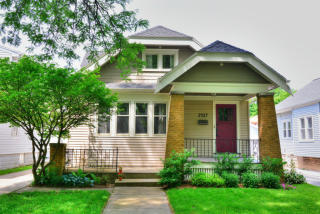 2427 69th St, Milwaukee, WI 53219-1913