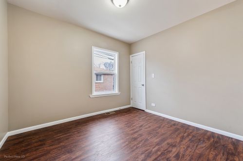 47 21 Ave, Broadview IL 60153-1236 exterior