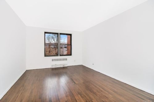 2550 Independence Ave, Bronx, NY 10463-6204