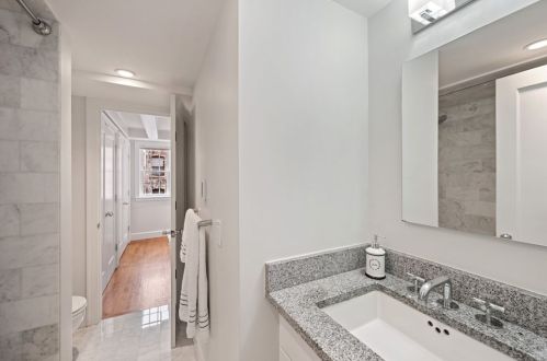 26 Gdn St, Boston MA 02114-3709 exterior