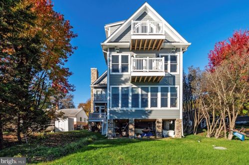 3717 Parke Dr, Edgewater MD 21037-4115 exterior