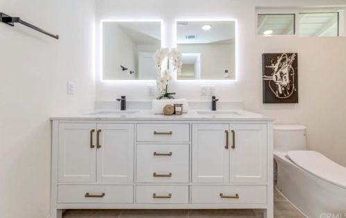 2017 Las Lanas Ln, Fullerton CA  92833-1706 exterior