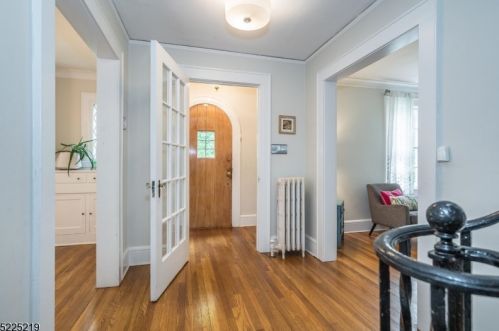 30 Kensington Ter, Maplewood NJ  07040-1357 exterior