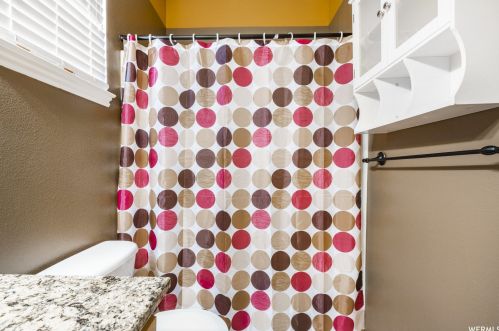 7381 Brittany Town Dr, Taylorsville UT 84084-4609 exterior