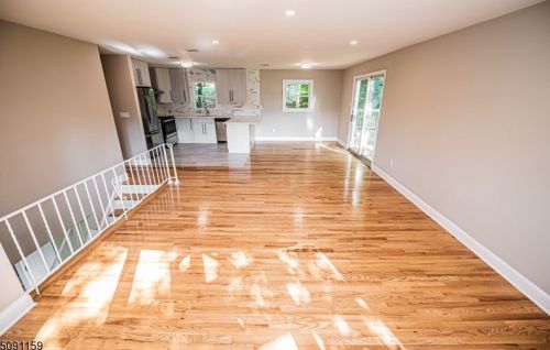 101 Pocono Trl, Hopatcong NJ  07843-1009 exterior