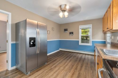 109 Windsor Ave, Hopatcong NJ  07843-1291 exterior