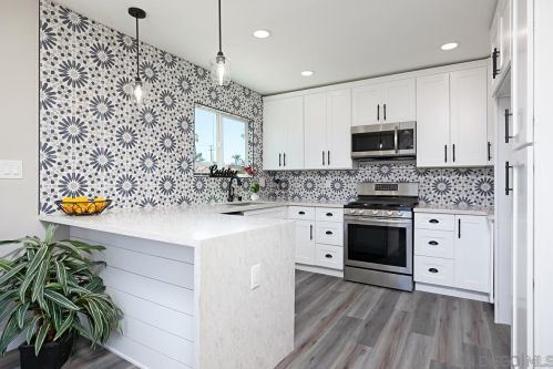 3204 Madison Ave, San Diego CA  92116-4448 exterior