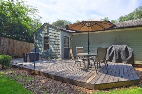 1401 Forrest Ave, Atlanta GA 30344-2709 exterior