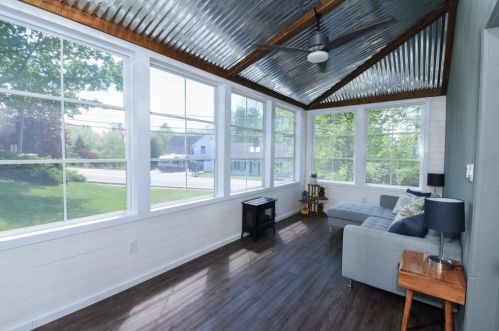 183 Main St, Plaistow NH 03865-3034 exterior