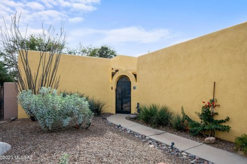 1593 Chimayo Pl, Tucson, AZ 85704-2182