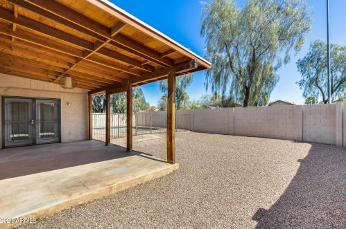 18213 7 Dr, Phoenix AZ 85023-5237 exterior