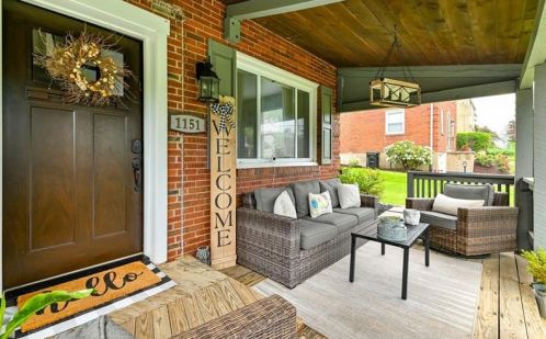 1151 Balmoral Dr, Pittsburgh, PA 15237-6200