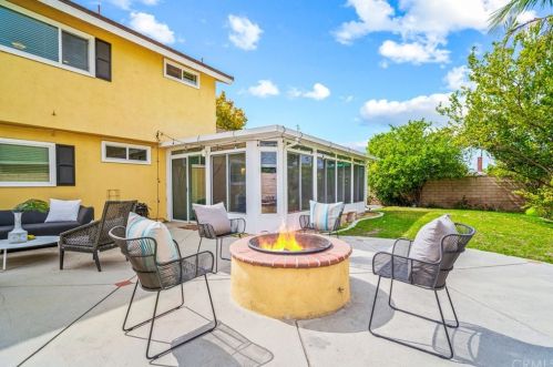 1871 Bryan Ave, Tustin CA 92780-4703 exterior