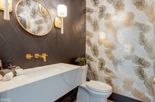 2637 Mozart St, Chicago IL  60647-1739 exterior