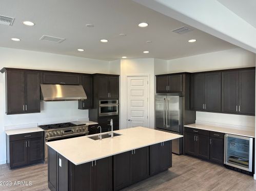 32735 22nd Dr, Phoenix AZ  85085 exterior