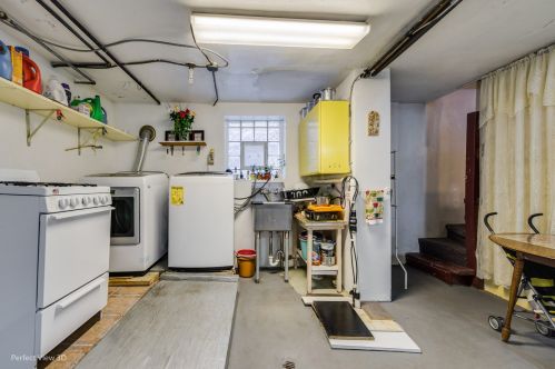 5755 Washtenaw Ave, Chicago IL 60659-3912 exterior