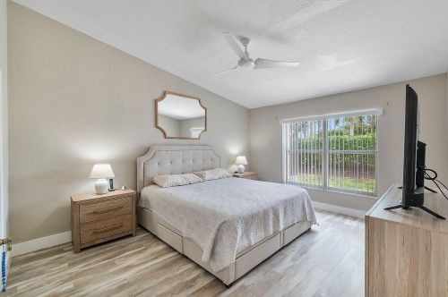 8362 Logia Cir, Boynton Beach FL 33472-7113 exterior