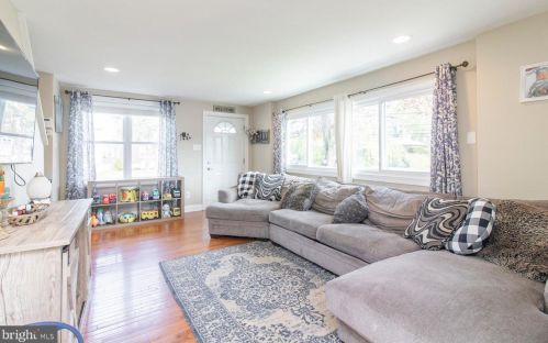 1 Garfield Ave, Manor PA 19036-1210 exterior