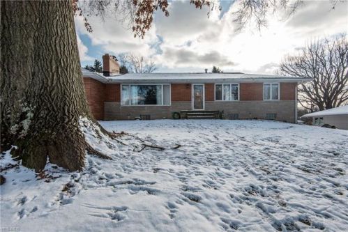 3838 22nd St, Canton, OH 44706-2360