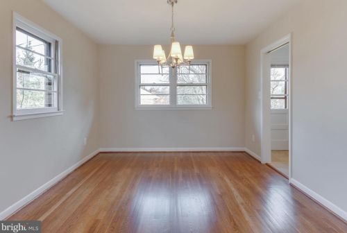 1813 Baldwin Dr, Mc Lean VA  22101-5054 exterior