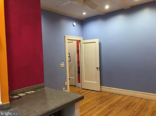 1734 P St, Washington DC 20036-1317 exterior